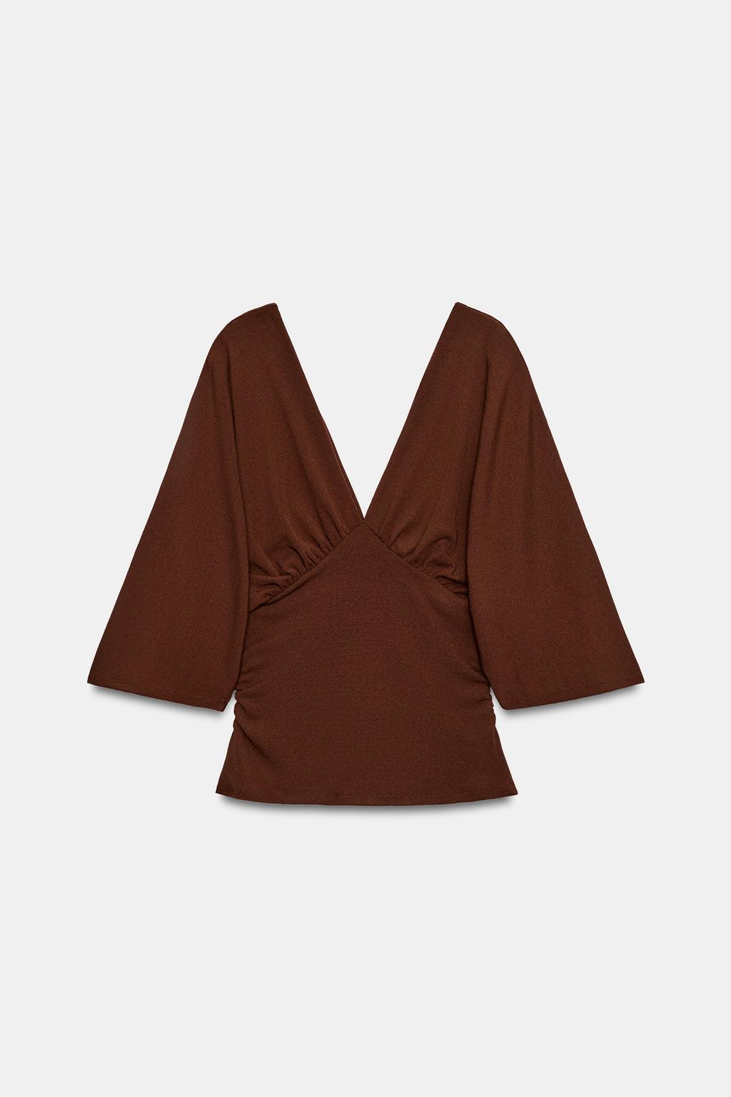 ТОП С V-ОБРАЗНЫМ ВЫРЕЗОМ И ТЕКСТУРОЙ