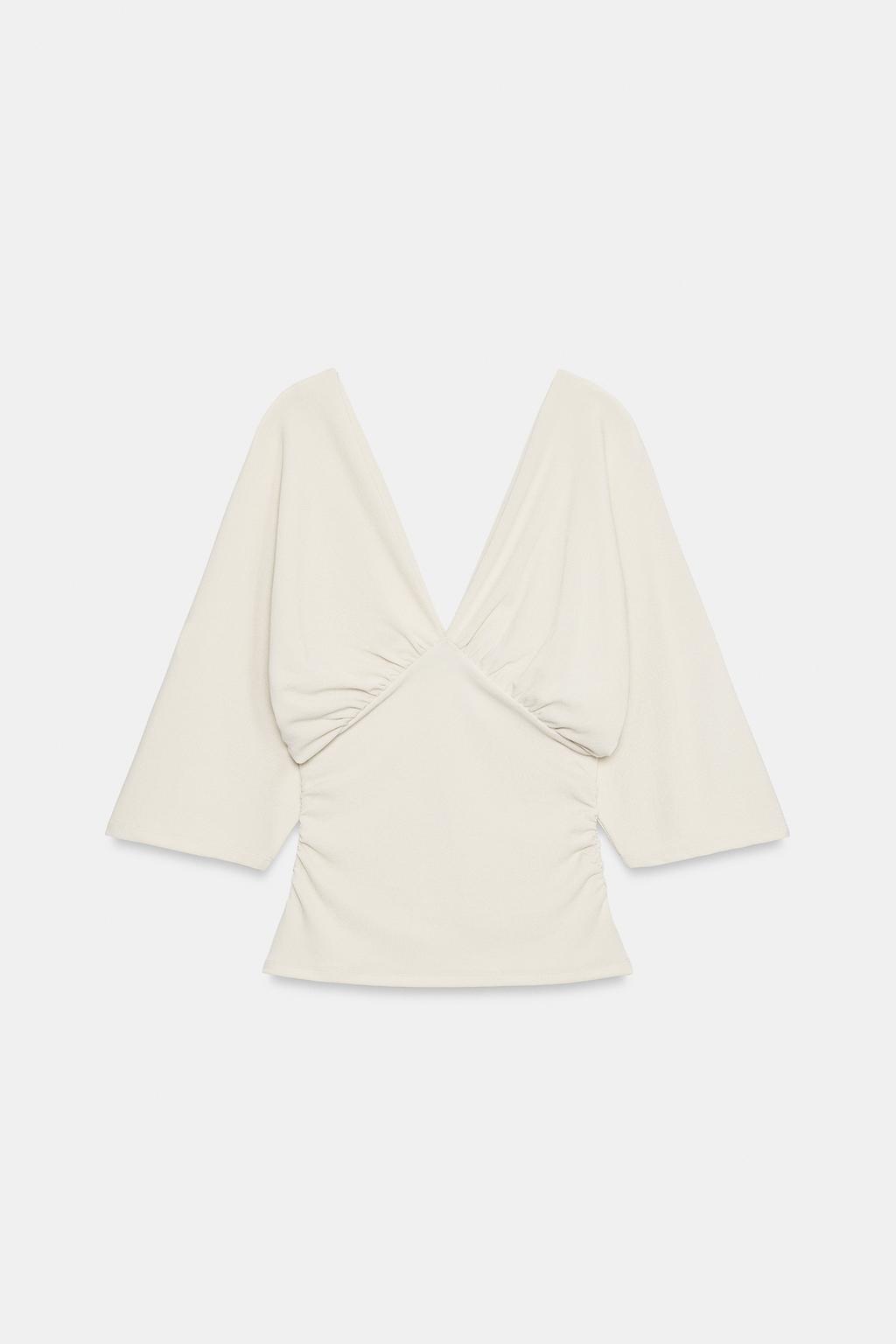 ТОП С V-ОБРАЗНЫМ ВЫРЕЗОМ И ТЕКСТУРОЙ