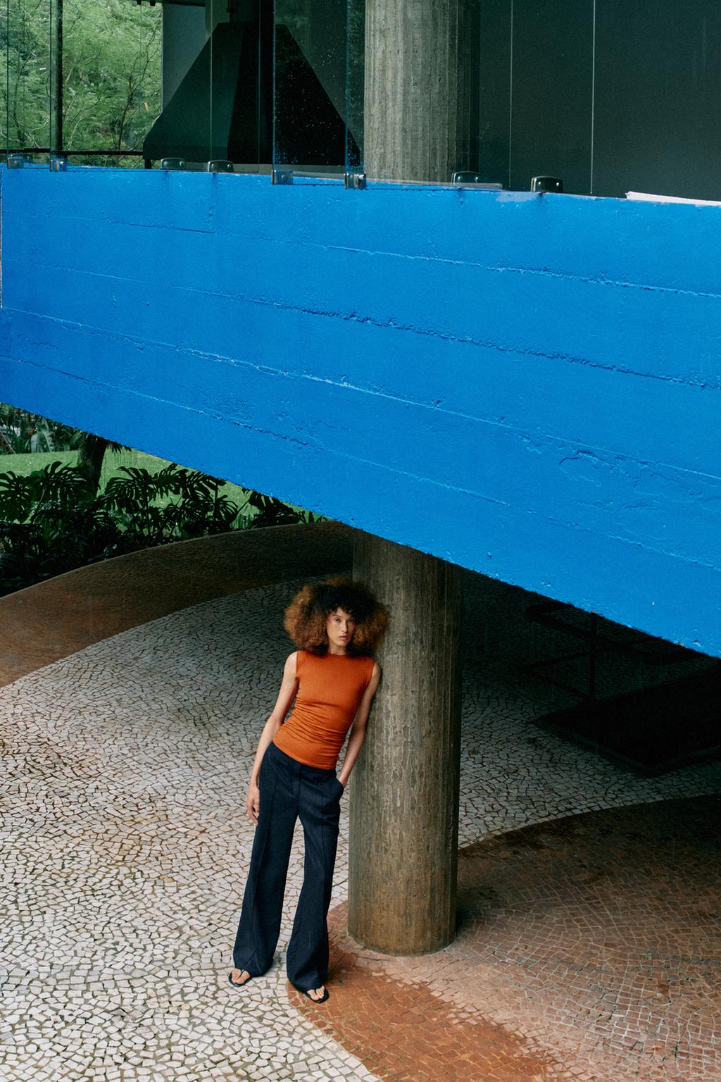 ТОП С БОКОВЫМИ СБОРКАМИ