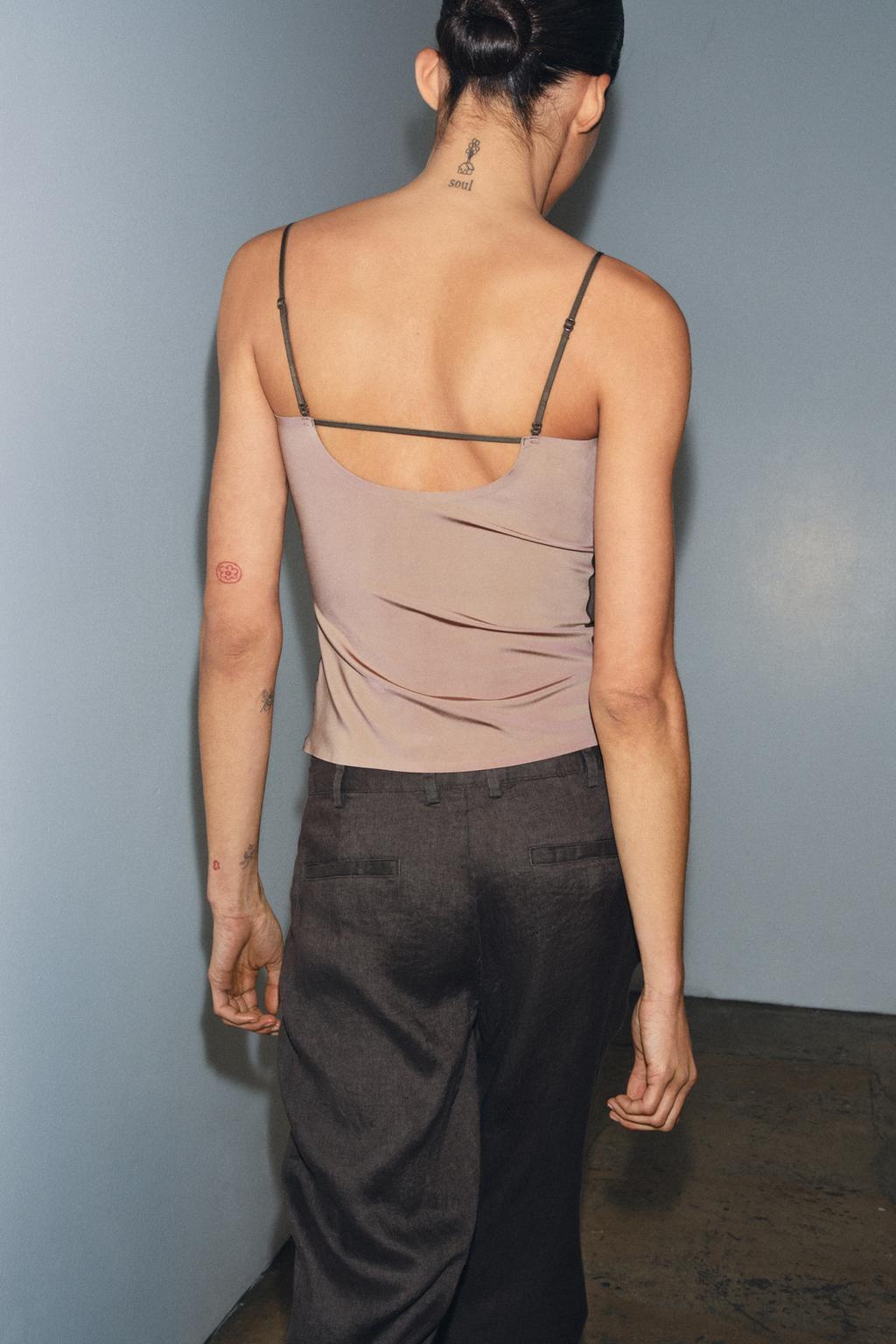 ТОП ИЗ ПОЛИАМИДА НА БРЕТЕЛЯХ