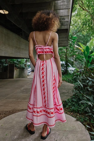 Платье миди с ажурной вышивкой- Заказать в России