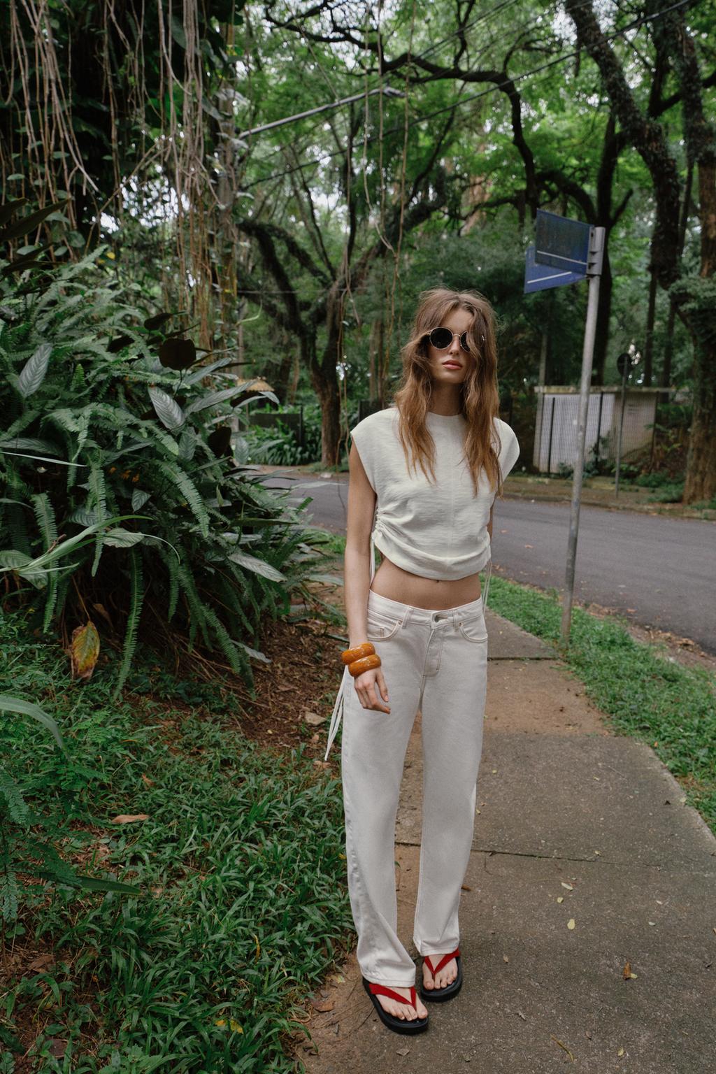 ФУТБОЛКА В СТИЛЕ РУСТИК С ДРАПИРОВКОЙ