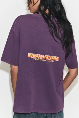 Футболка с принтом Manuja Waldia и эффектом потертости- Заказать в России