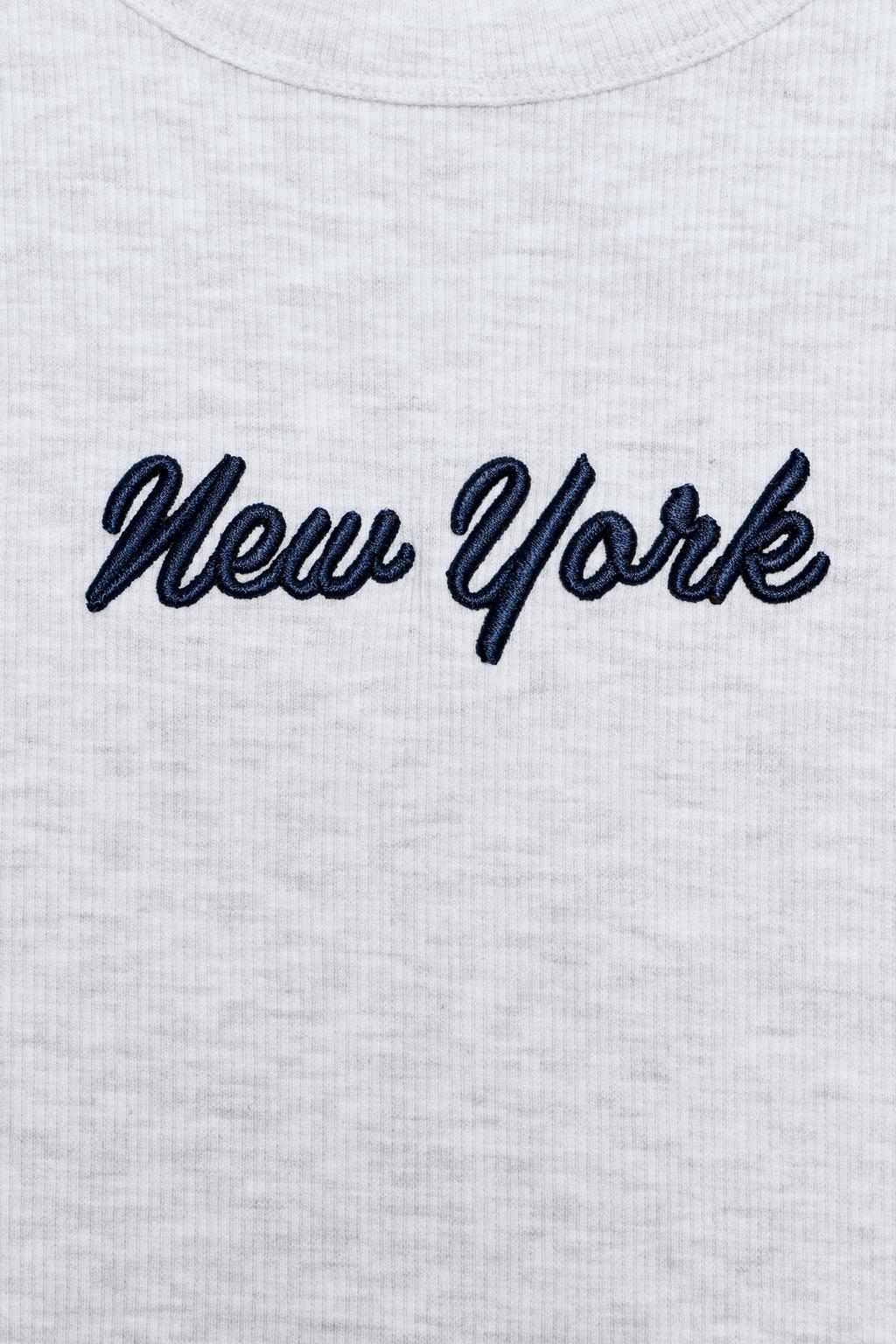 ФУТБОЛКА С ВЫШИТОЙ НАДПИСЬЮ В РУБЧИК