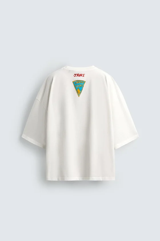 ФУТБОЛКА С ИЛЛЮСТРАЦИЕЙ JAWS ©UCS LLC AND AMBLINX DYLAN´S T-SHIRT CLUB X ZARA