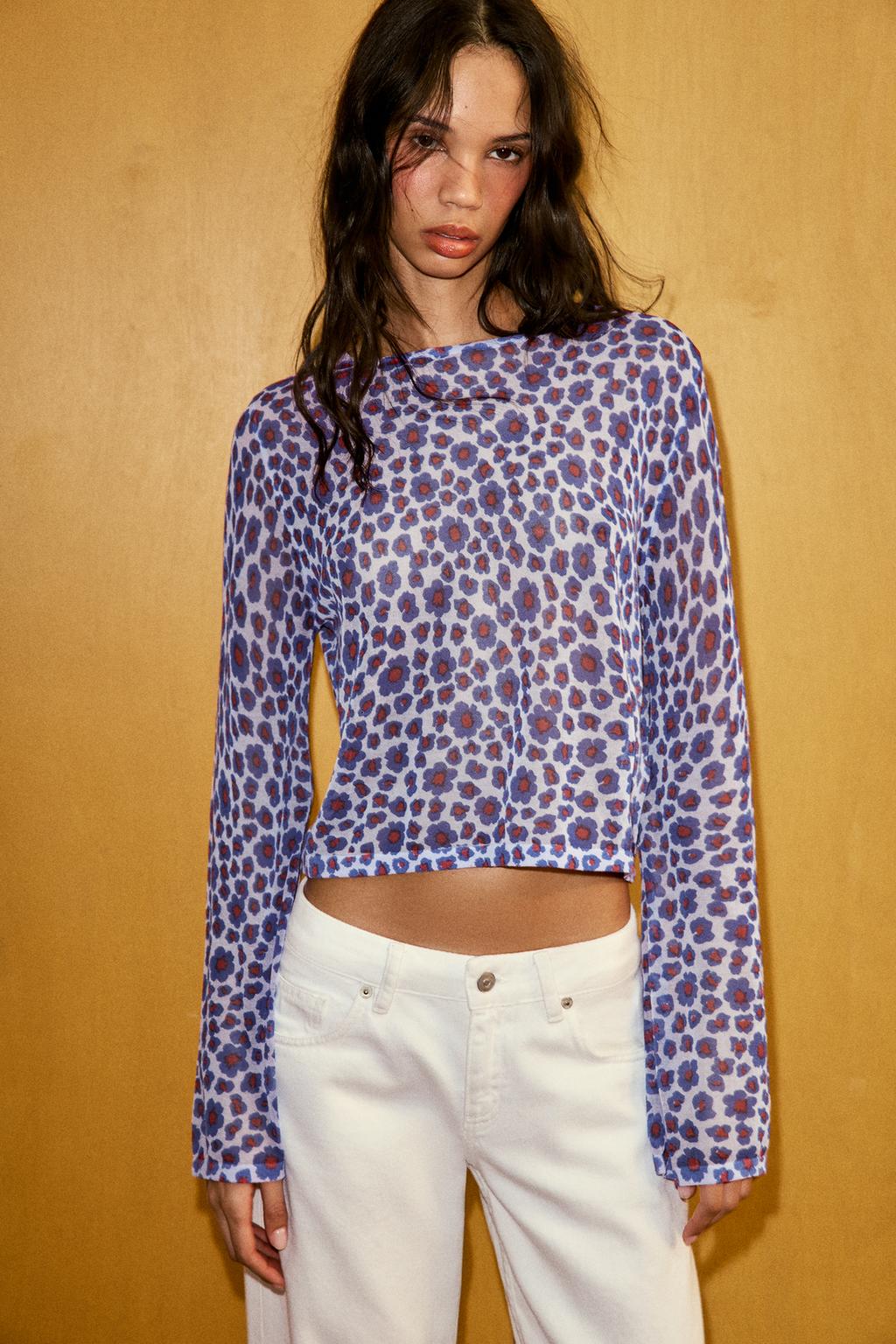 ТОП ИЗ ТОНКОГО ТРИКОТАЖА С ЦВЕТОЧНЫМ ПРИНТОМ