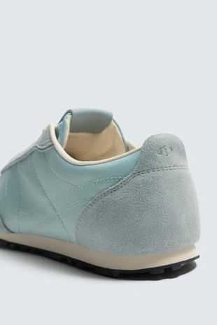 Кожаные кроссовки- Заказать в России