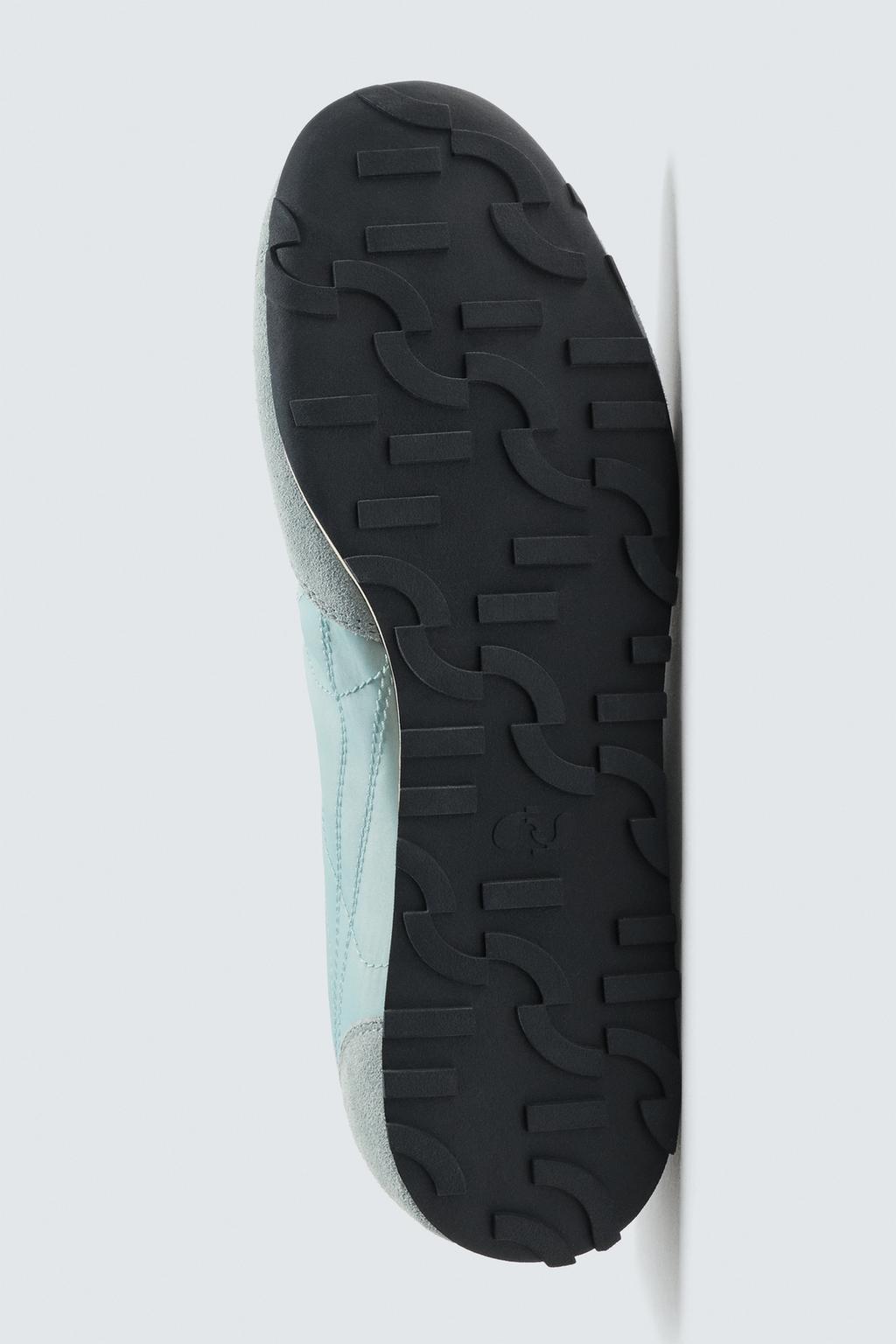 КОЖАНЫЕ КРОССОВКИ