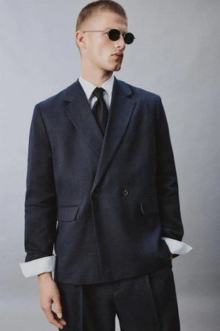 Двубортный костюмный блейзер из смесового льна и хлопка- Заказать в России