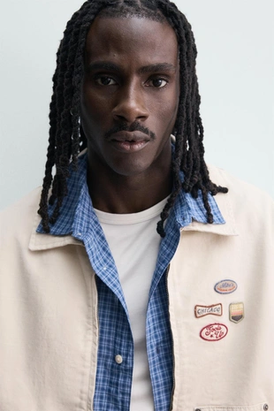 Куртка свободного кроя с нашивками- Заказать в России