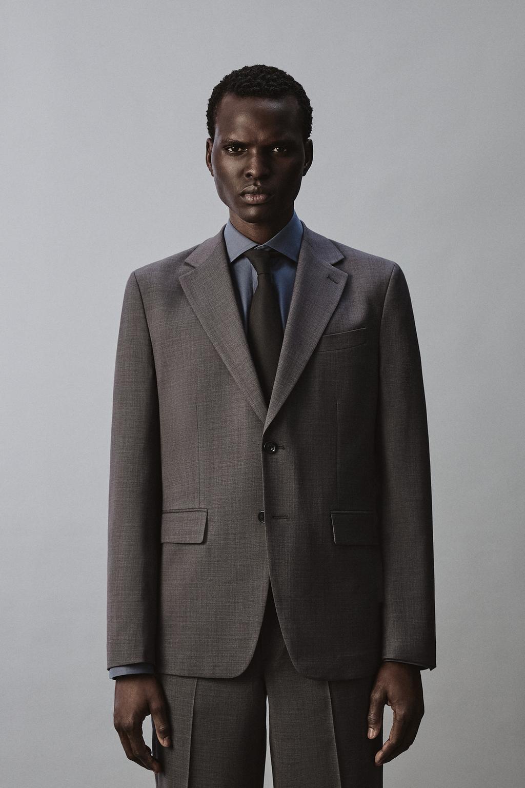 КОСТЮМНЫЙ БЛЕЙЗЕР ИЗ РЕЛЬЕФНОЙ ТКАНИ