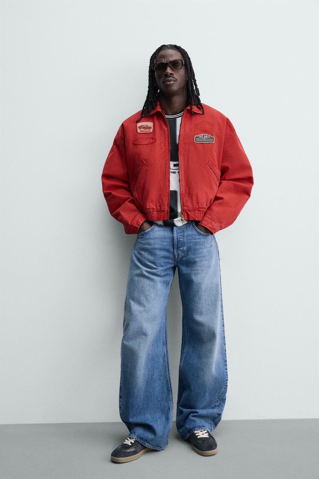 КУРТКА СВОБОДНОГО КРОЯ С НАШИВКАМИ