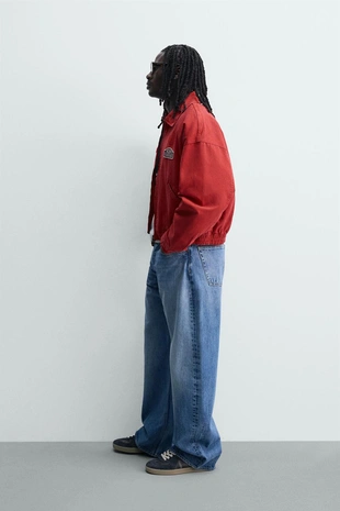 Куртка свободного кроя с нашивками- Заказать в России