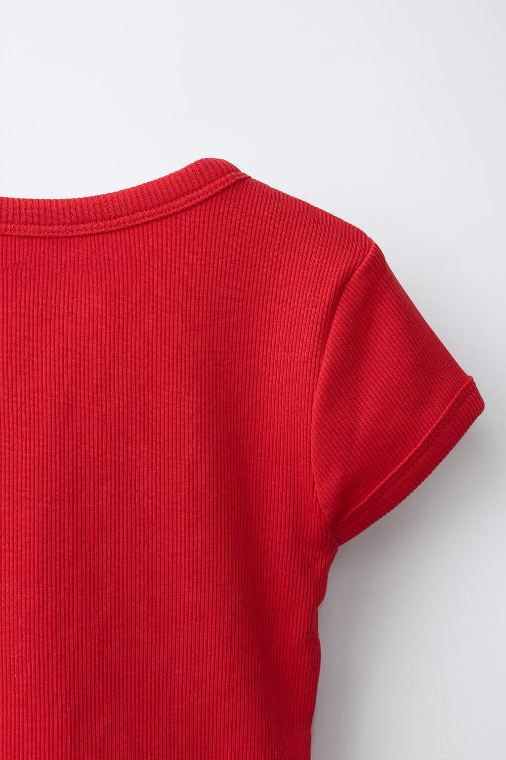 ТОП В РУБЧИК С V-ОБРАЗНЫМ ВЫРЕЗОМ