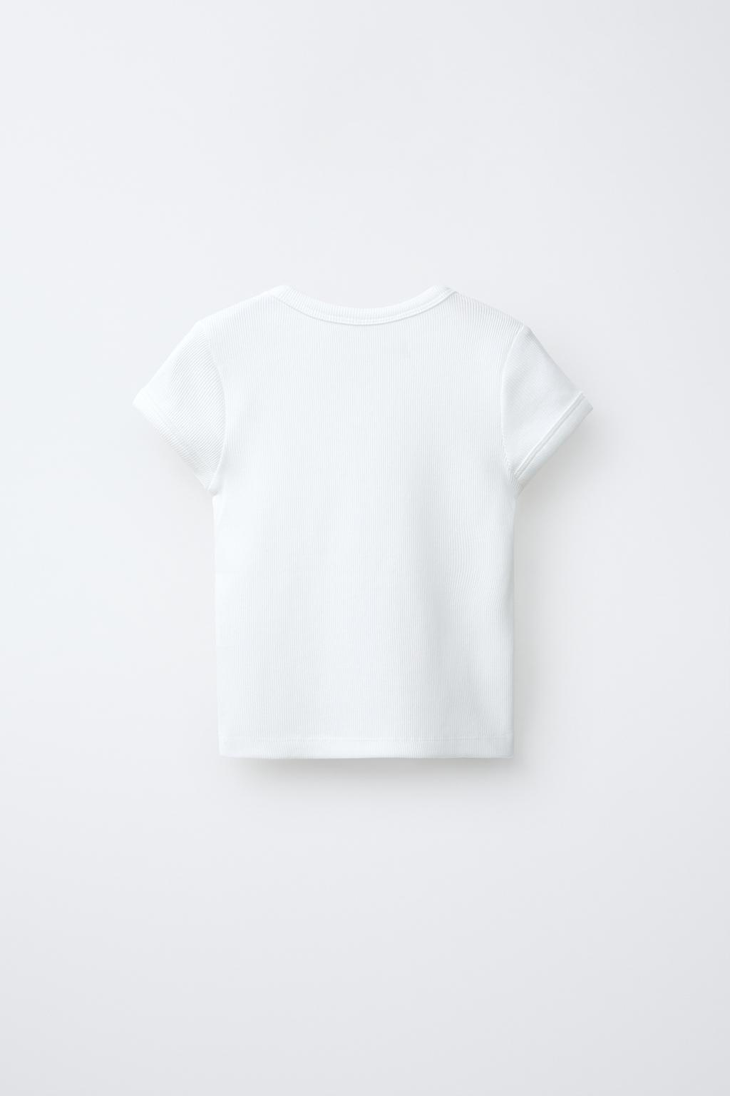 ФУТБОЛКА В РУБЧИК С V-ОБРАЗНЫМ ВЫРЕЗОМ