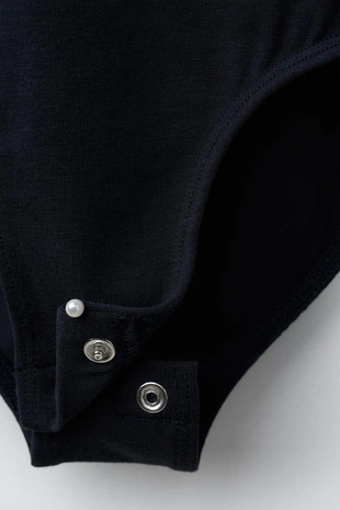 Боди с воланом и заклепками из модала- Заказать в России