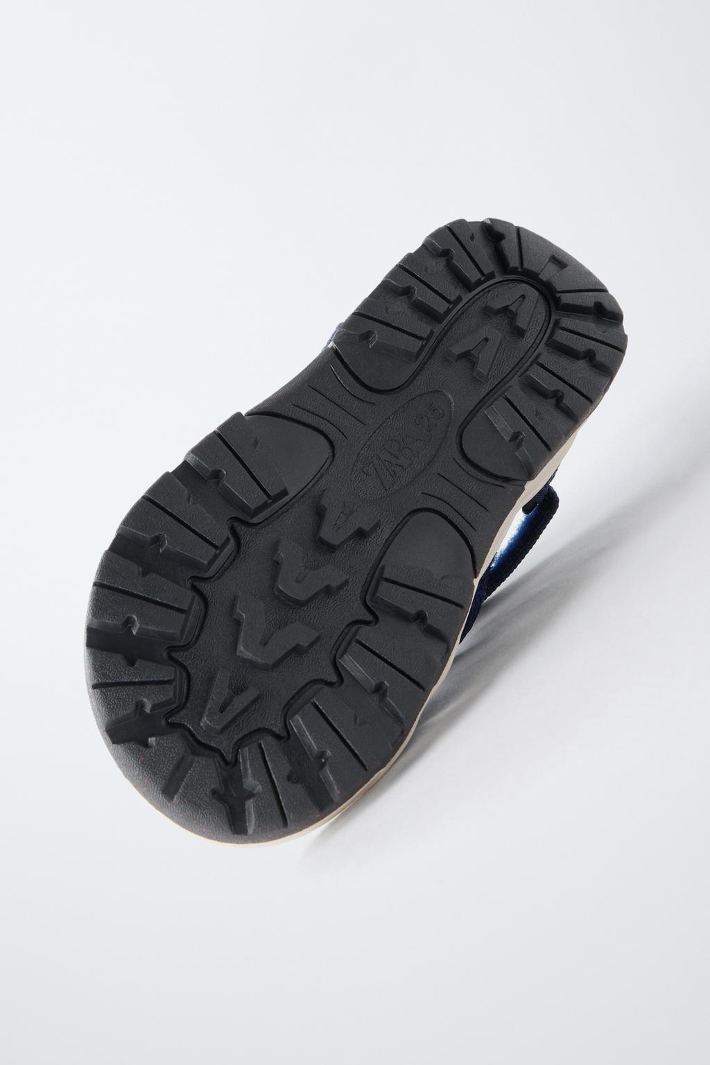 САНДАЛИИ THE AVENGERS © MARVEL