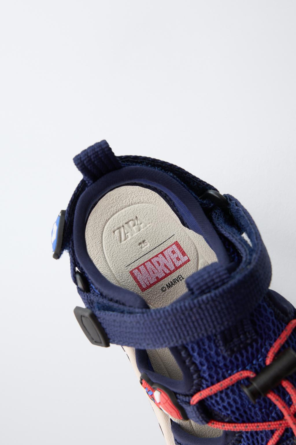 САНДАЛИИ THE AVENGERS © MARVEL