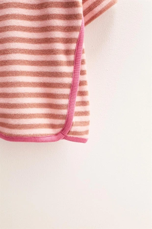 Zara Timeless - футболка с полосатым полотенцем- Заказать в России