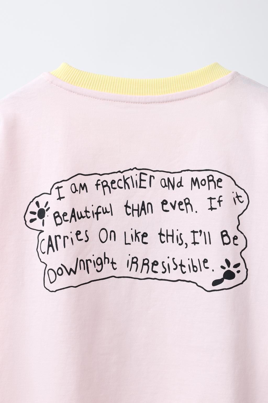 ФУТБОЛКА С ФОТОПРИНТОМ PIPPI CALZASLARGAS © ASTRID LINDGREN COMPANY