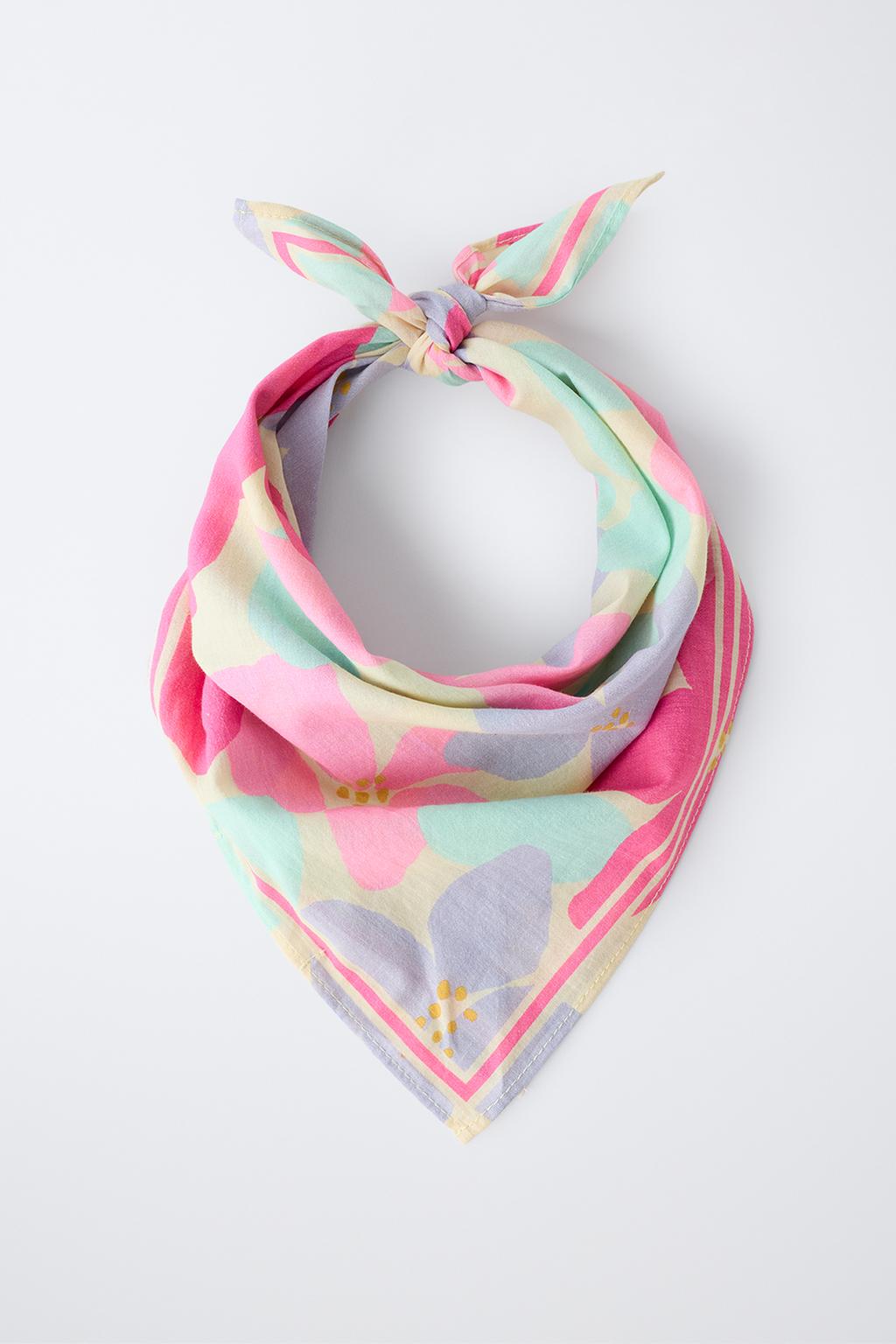 БАНДАНА С ЦВЕТОЧНЫМ ПРИНТОМ