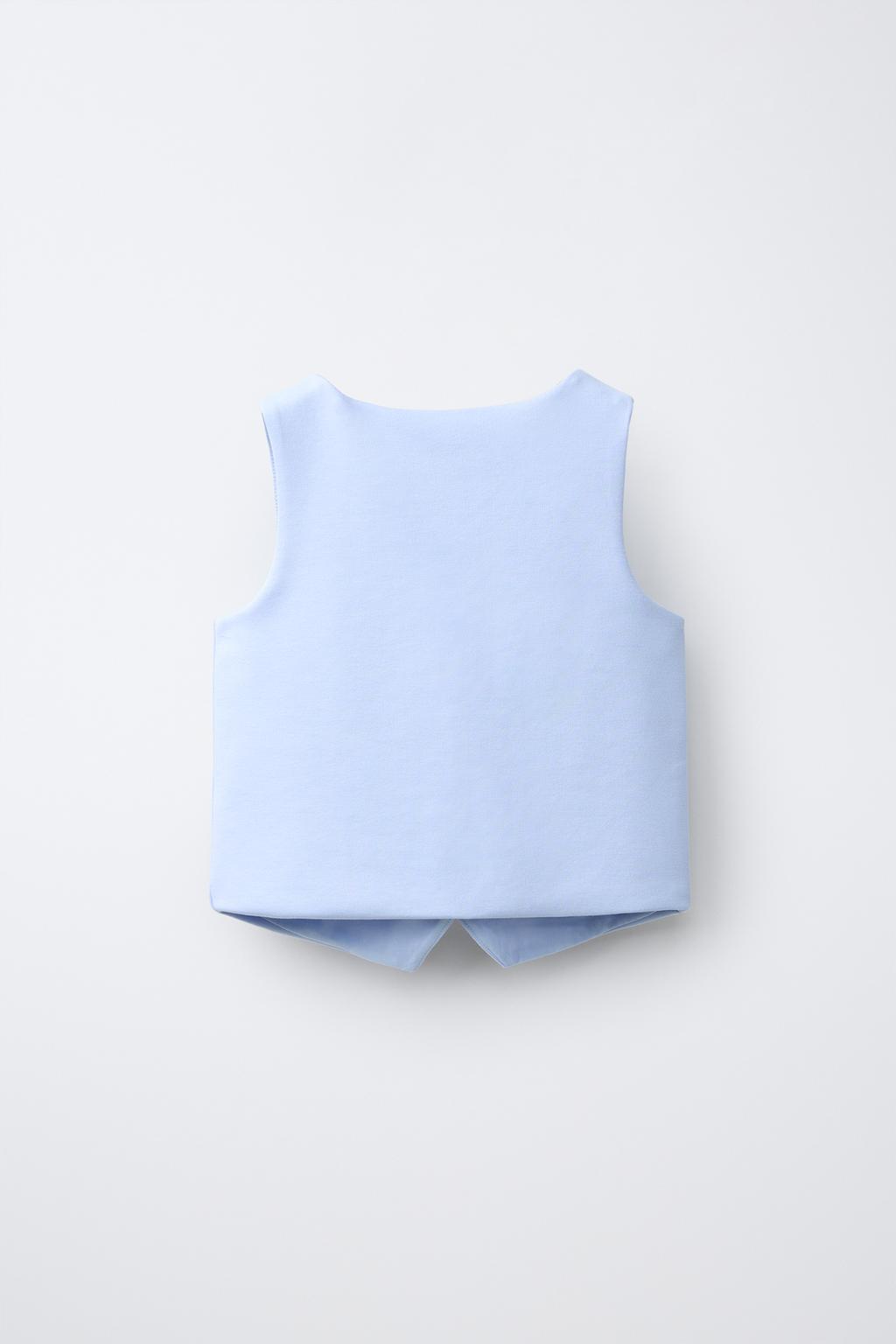 ЖИЛЕТ С ДЕКОРАТИВНЫМИ ПУГОВИЦАМИ