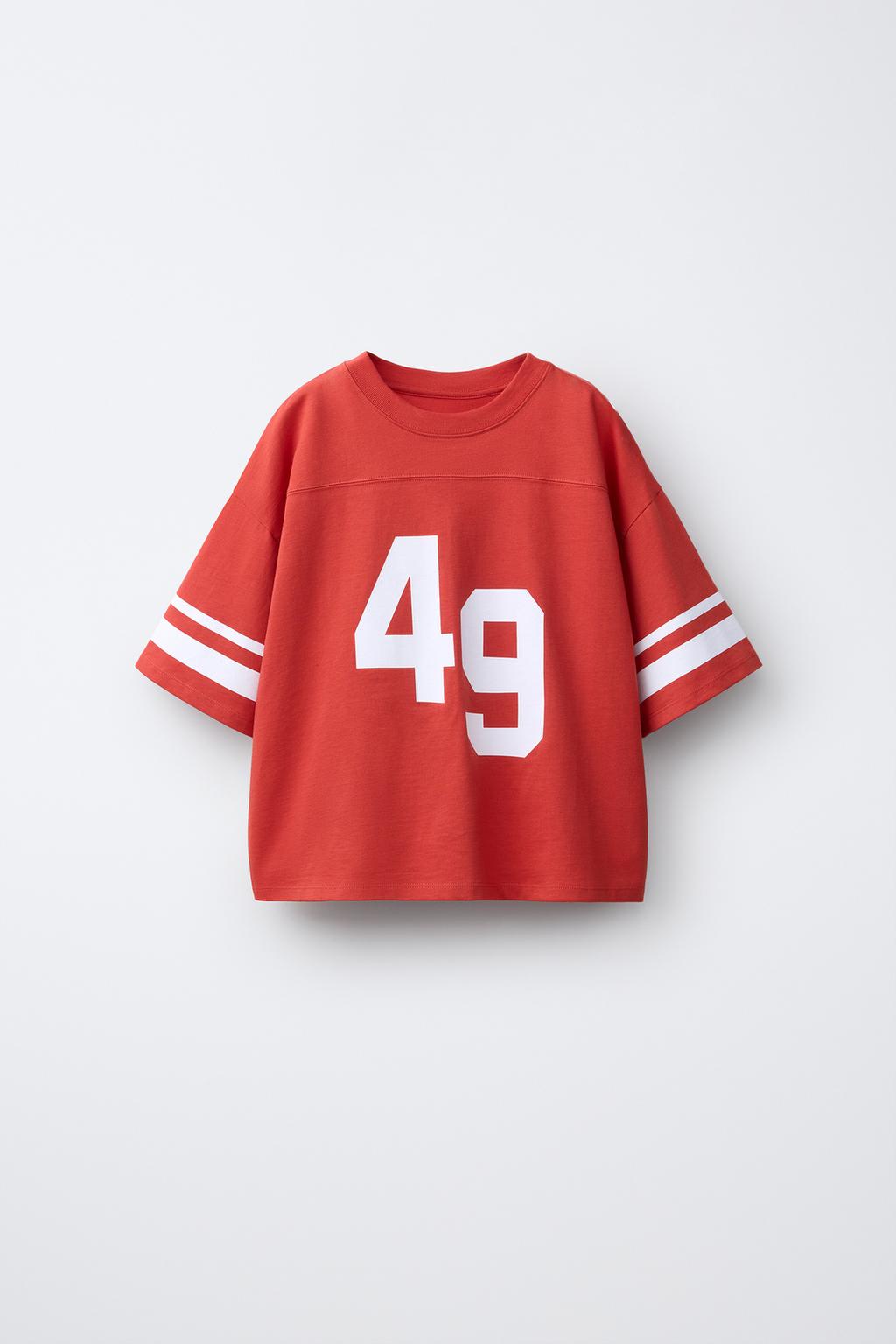 ЛОНГСЛИВ С ЦИФРОЙ И ПОЛОСКАМИ