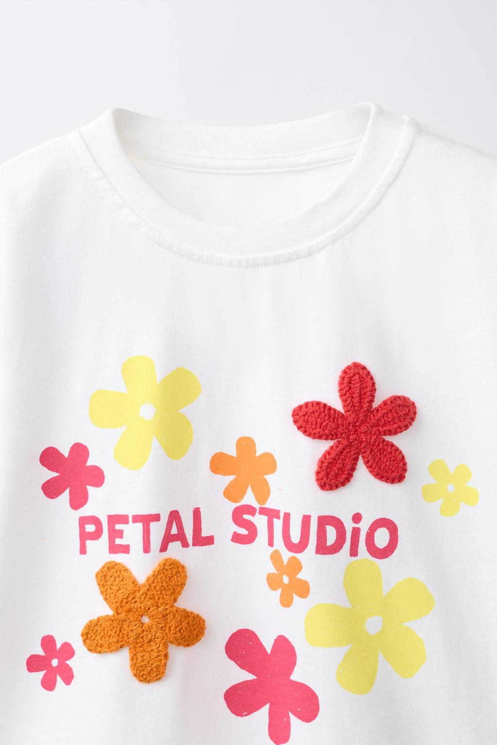 ФУТБОЛКА С ЦВЕТОЧНЫМ КРОШЕ