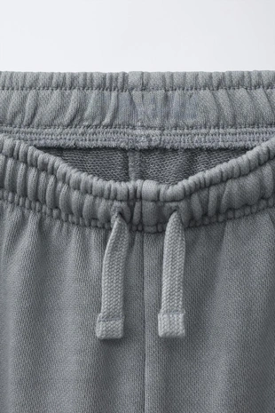 Крашеные брюки Barrel с разрезами