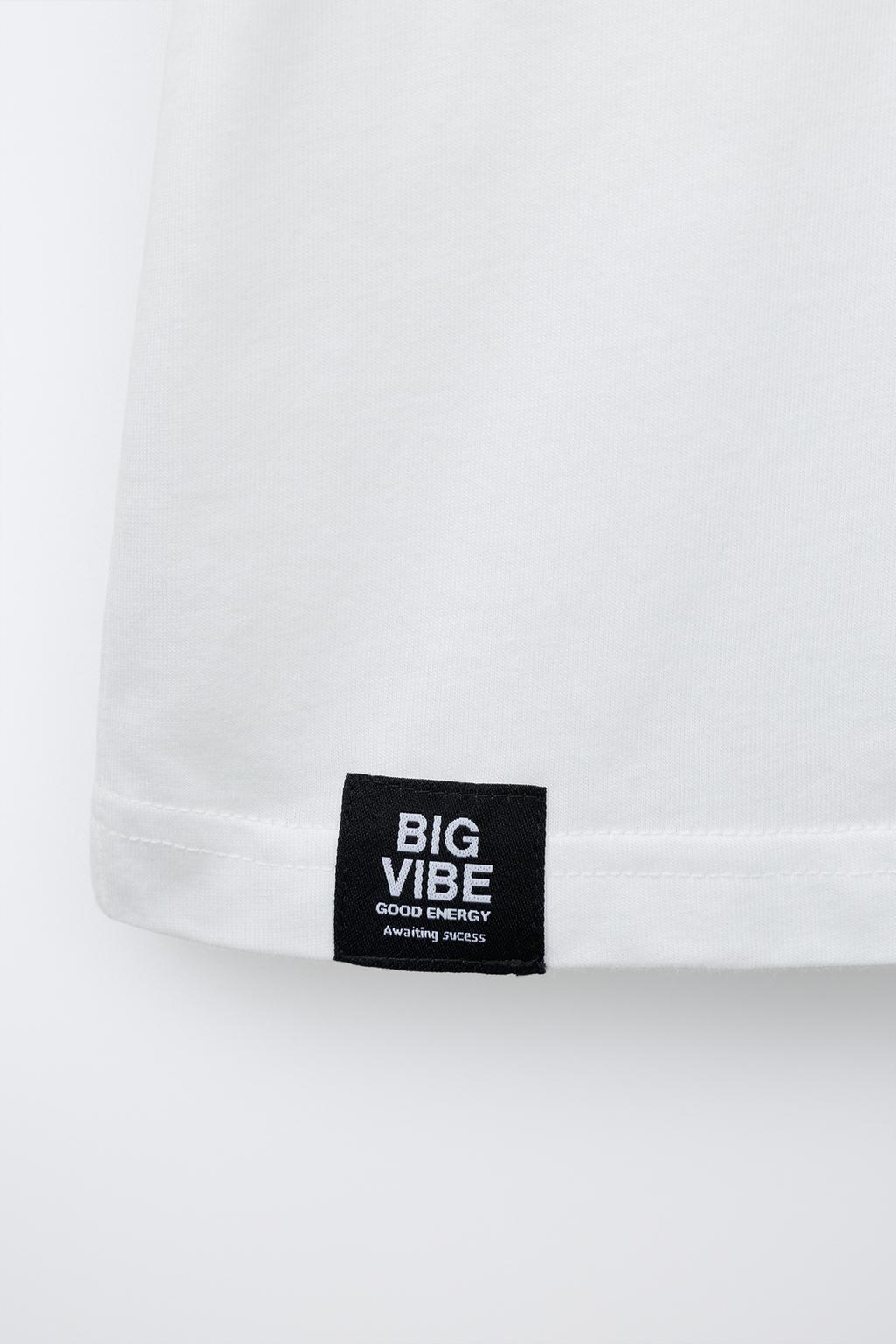 ФУТБОЛКА С ПРИНТОМ ГРАФФИТИ