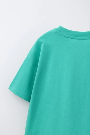 Футболка с принтом граффити