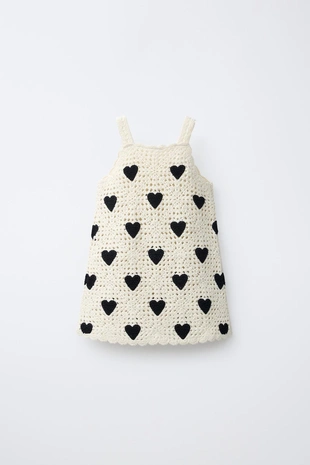 Вязаное платье из кружева кроше с сердцами- Заказать в России