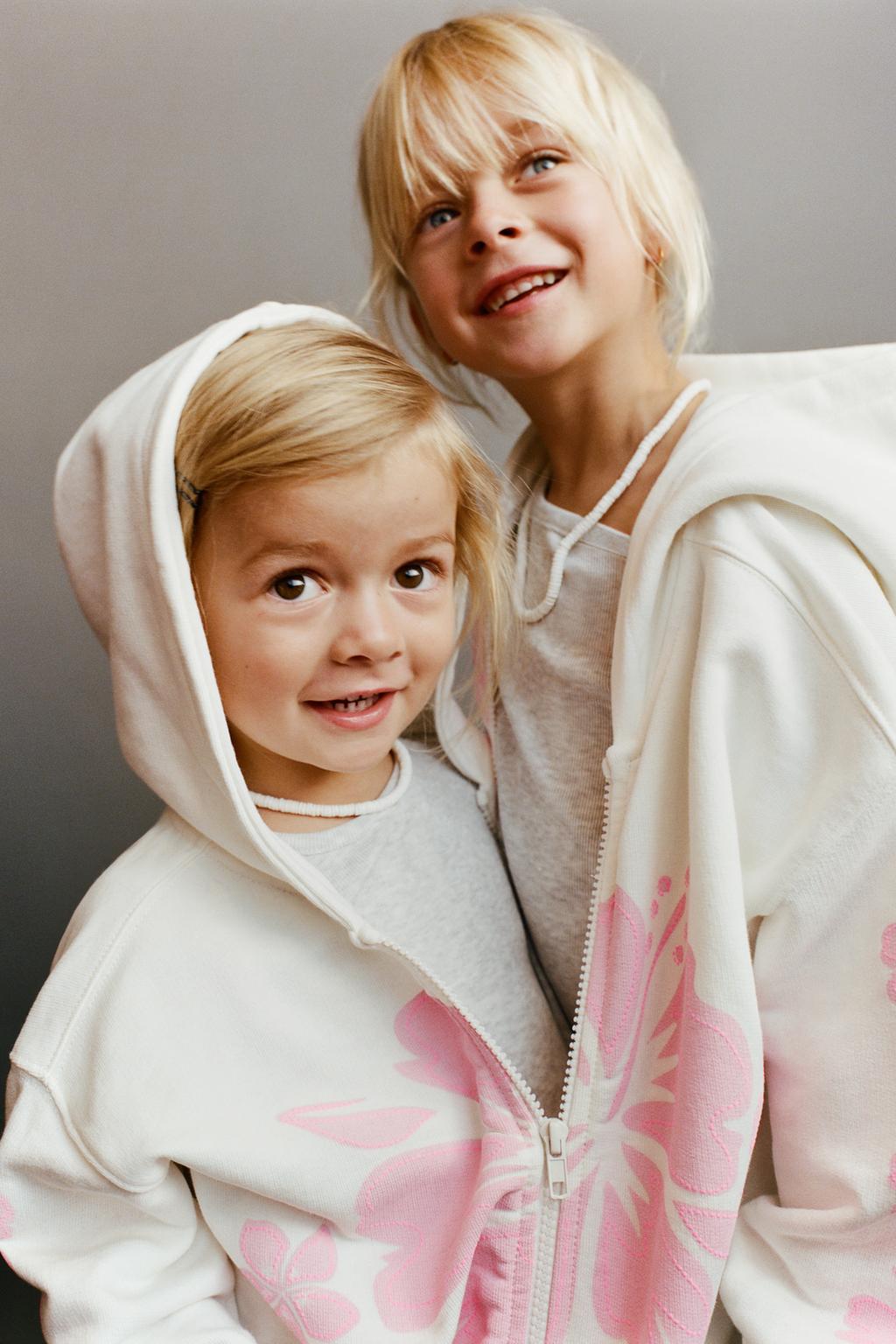 ХУДИ НА МОЛНИИ С ПРИНТОМ ГИБИСКУСА