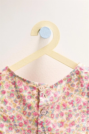 Zara «Timeless» — льняной топ с цветочным принтом- Заказать в России