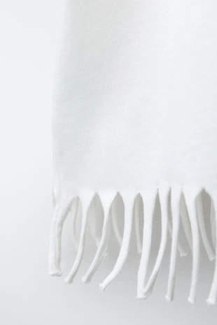 Футболка с цветком и пайетками- Заказать в России