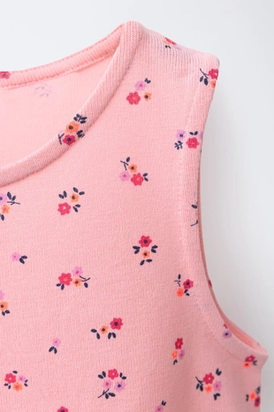 Комплект из футболки и шортов с цветочным принтом