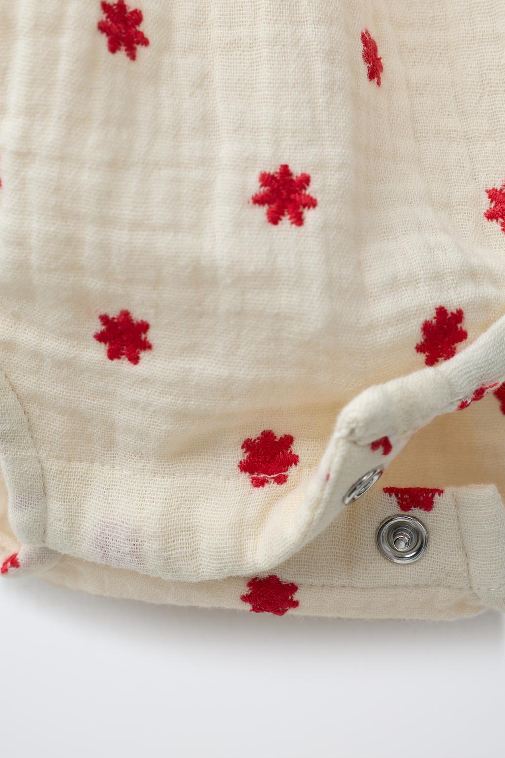 КОМБИНЕЗОН С ВЫШИВКОЙ «ЦВЕТЫ»