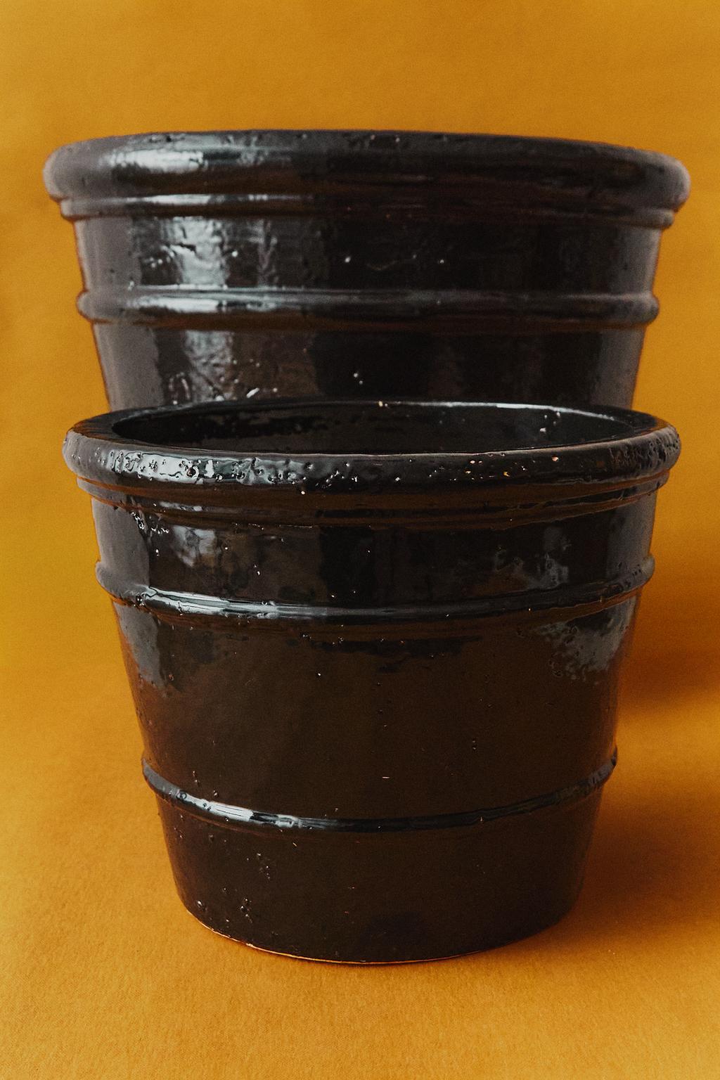 Керамический горшок для сада