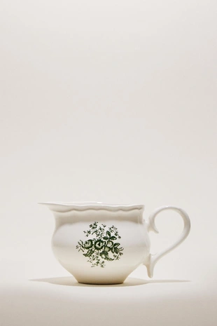 Молочник из тонкой фарфоровой глины с цветочным рисунком- Заказать в России