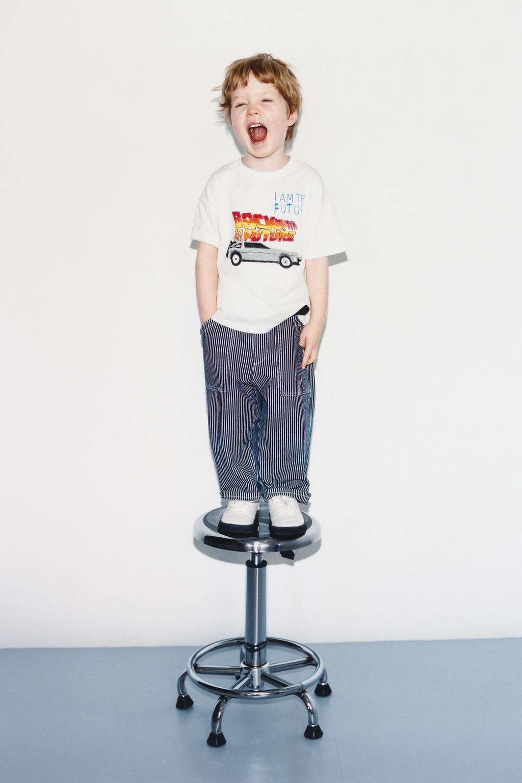 ФУТБОЛКА С ИЛЛЮСТРАЦИЕЙ «НАЗАД В БУДУЩЕЕ» X DYLAN´S T-SHIRT CLUB X ZARA