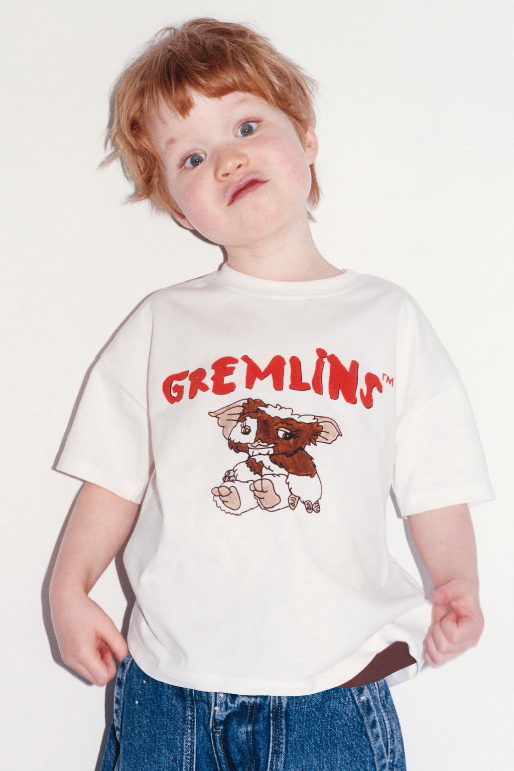 ФУТБОЛКА С ИЛЛЮСТРАЦИЕЙ GREMLINS™ & © X DYLAN´S T-SHIRT CLUB X ZARA