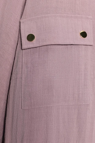 Короткая куртка с подвернутыми рукавами