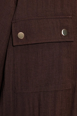 Короткая куртка с подвернутыми рукавами