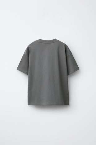 Футболка с рельефным текстовым принтом- Заказать в России