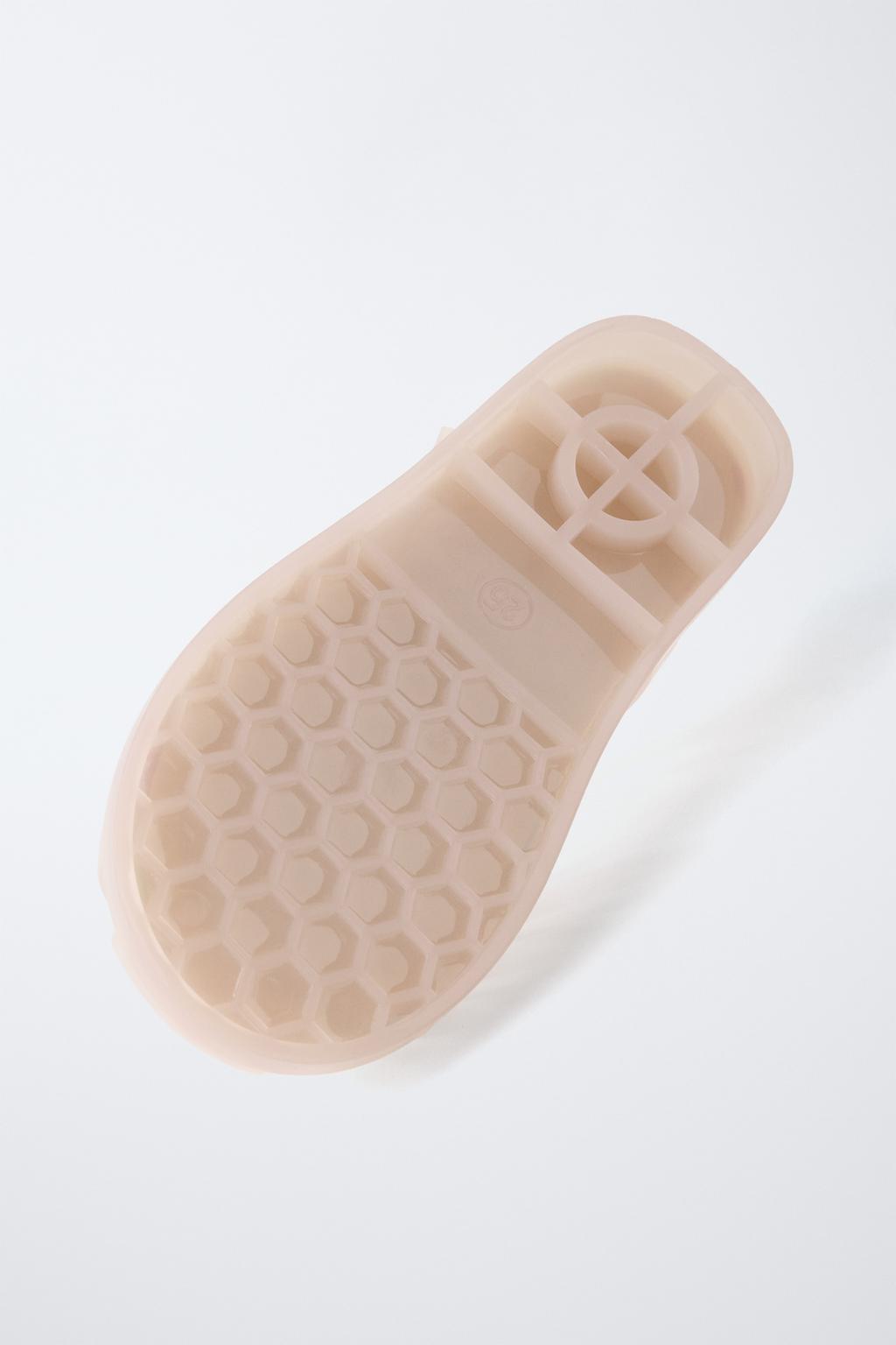 САНДАЛИИ С РЕМЕШКАМИ MINNIE MOUSE © DISNEY