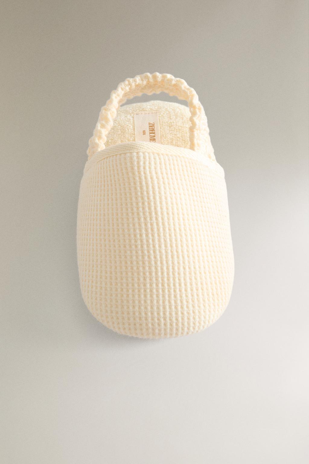 Детские тапочки с вязаным узором