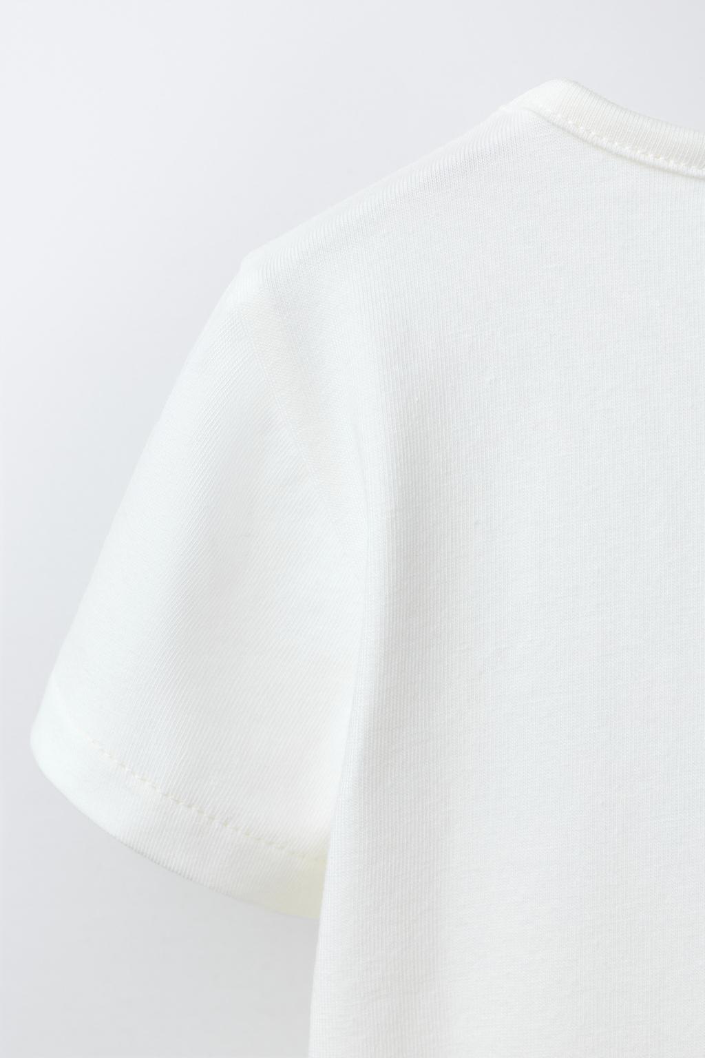 ФУТБОЛКА С ВЫРЕЗАМИ «СЕРДЕЧКИ»