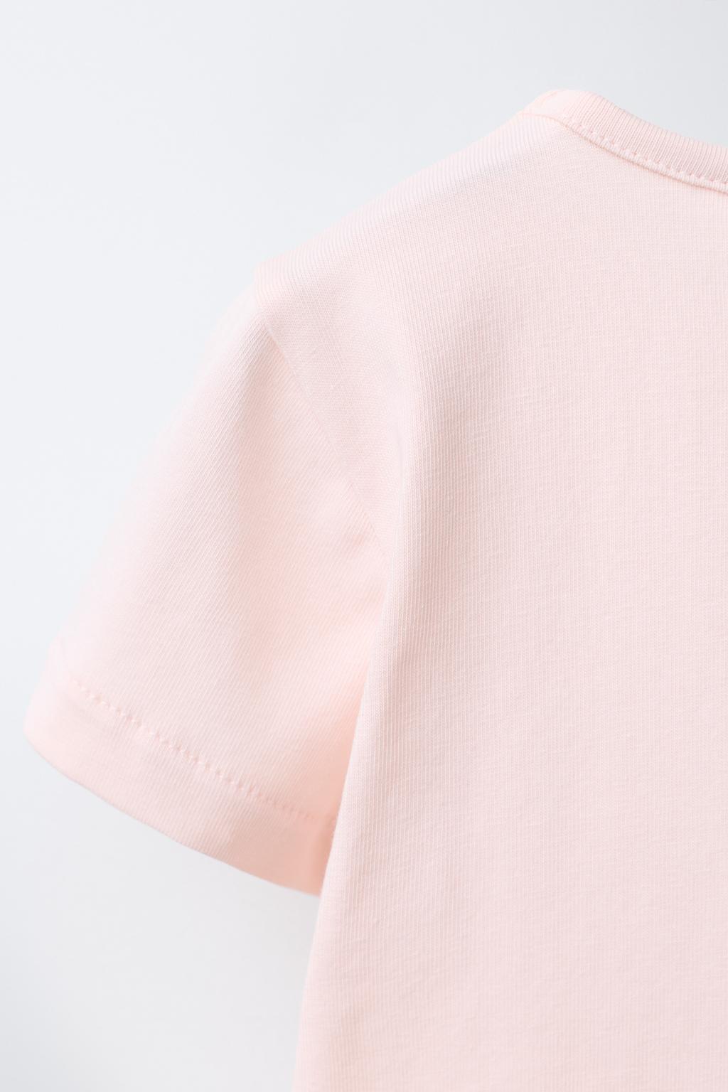 ФУТБОЛКА С ВЫШИВКОЙ В ВИДЕ ВЫРЕЗАННЫХ СЕРДЕЦ