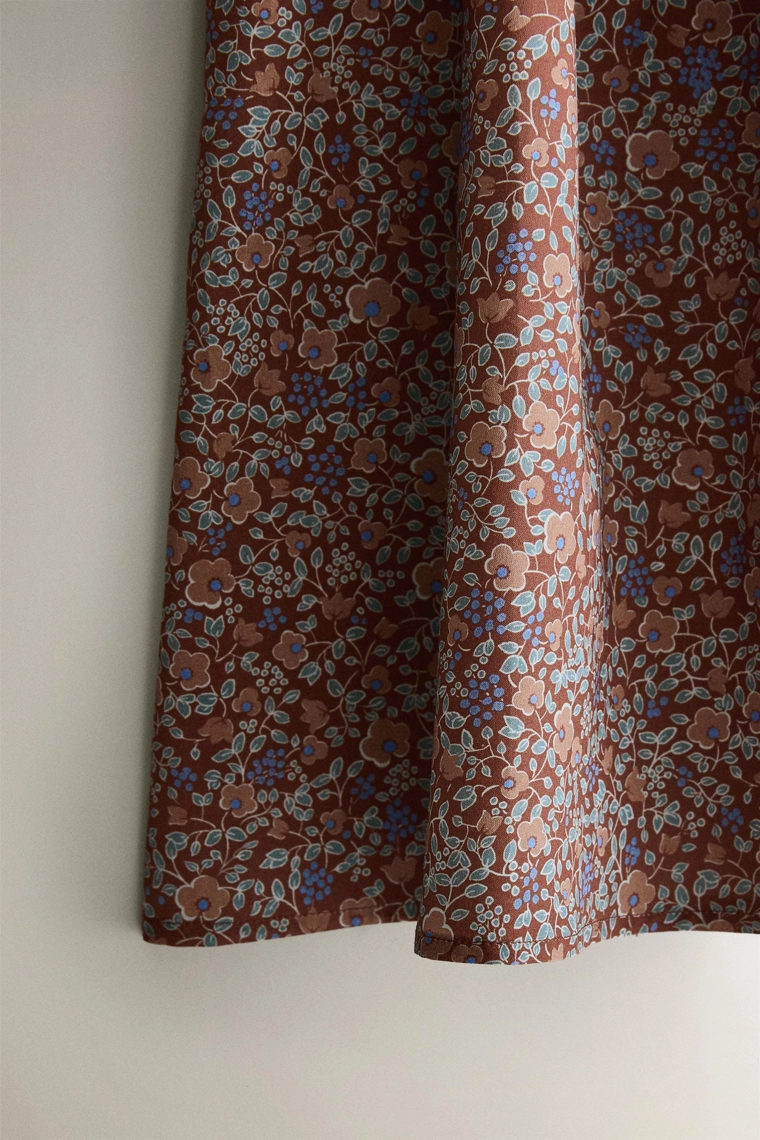 Детское платье с цветочным узором