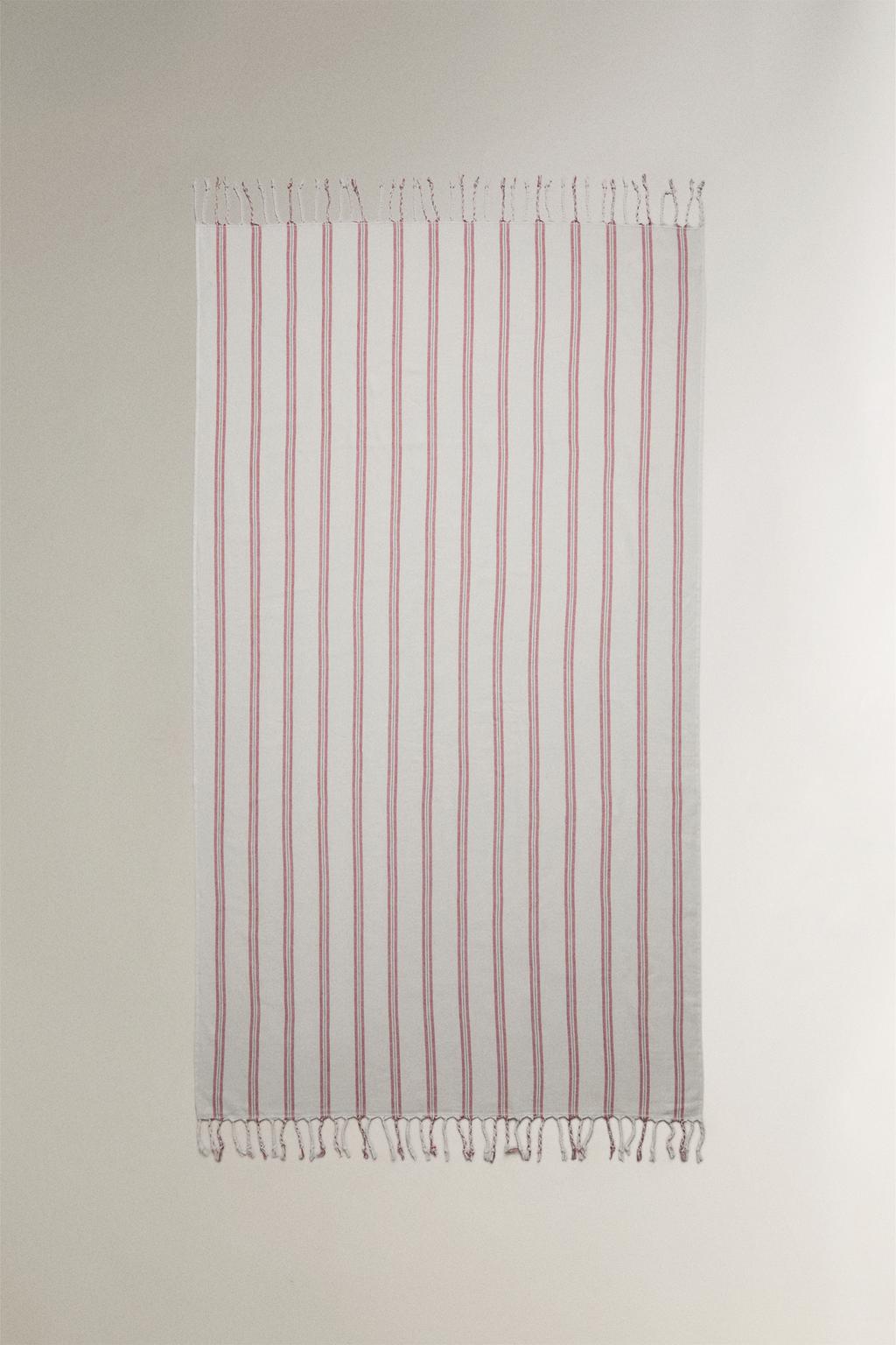 Полотенце для пляжа в полоску